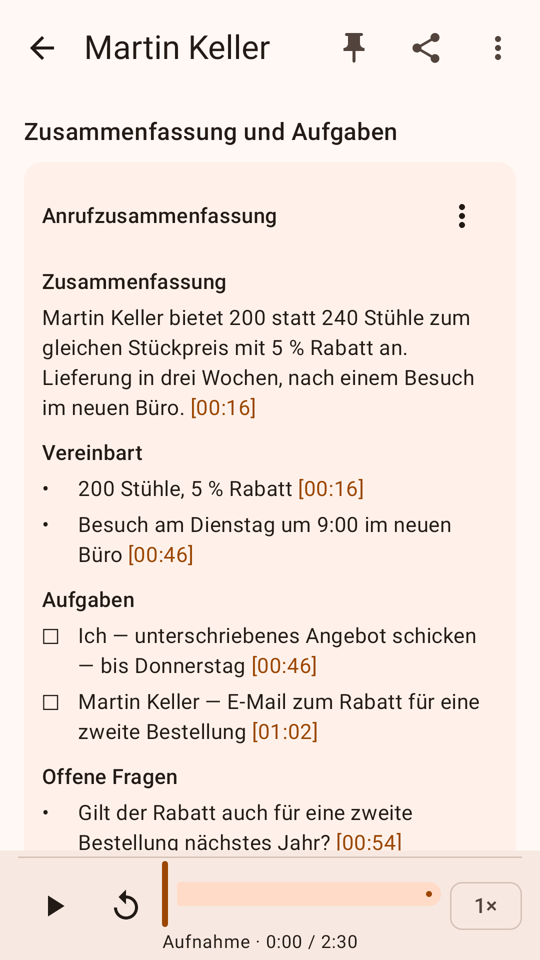 Bildschirmfoto: Zusammenfassung eines Anrufs mit Aufgaben und Zeitmarken